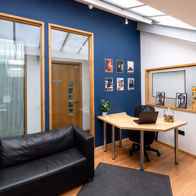 9 & 17 Lyon Road, Greater London Image 8