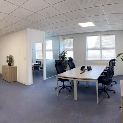 17 High Street, Henley-in-arden Image 17