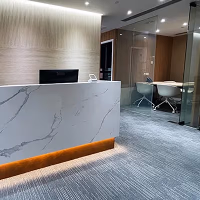 317-319 Des Voux Road Central, Hong Kong Image 4