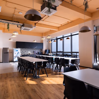 Sarkhej - Gandhinagar Highway, Ahmedabad Image 13