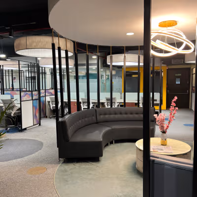 501 District Centre Sector 6 Pushp Vihar, New Delhi Image 2