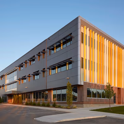 420 Wes Graham Way, Waterloo Image 4