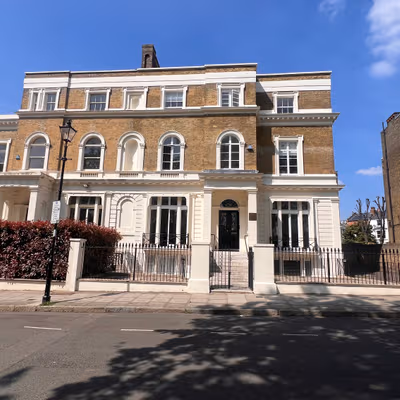 24 Highbury Crescent, Greater London Image 5