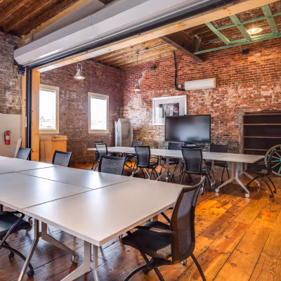 111 West Lewis Street, Greensboro Image 5