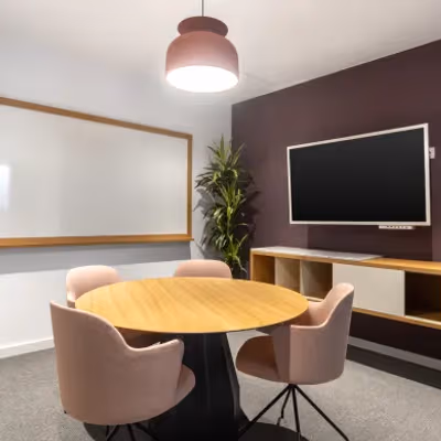 16 Braedraborgarstigur, Reykjavik Image 5