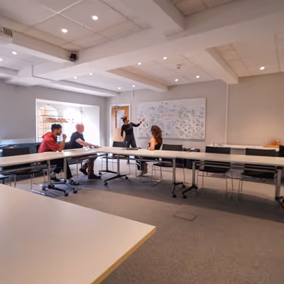 16 Oakfield Road, Clifton Image 4