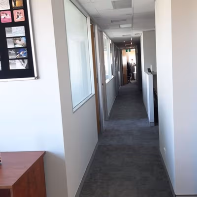 9 Bay Street, Southport Image 8