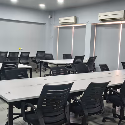 Shyamal Crossroad 132 Feet Ring Rd, Ahmedabad Image 1