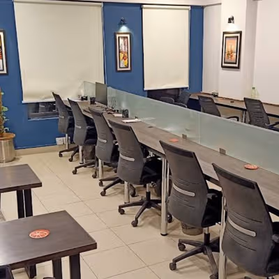 1 Commercial Street Khalid Commercial Area Phase 7 Ext Defence Housing, Karachi Image 2