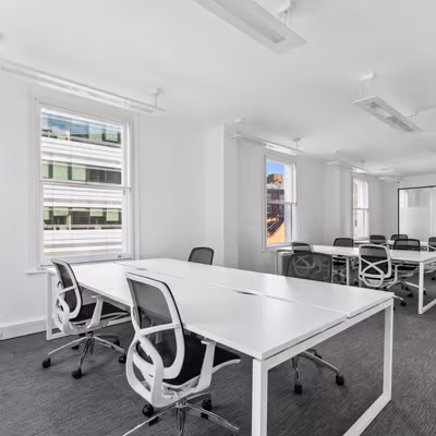 7 Lyric Square, London Image 3