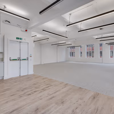 4 Lyric Square, Hammersmith Image 3