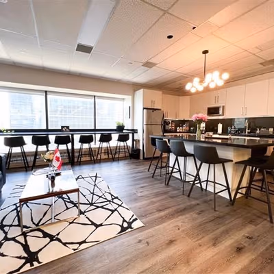 155 University Avenue, Toronto Image 4