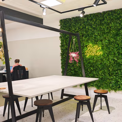 1 Riverside Way, Leeds Image 7