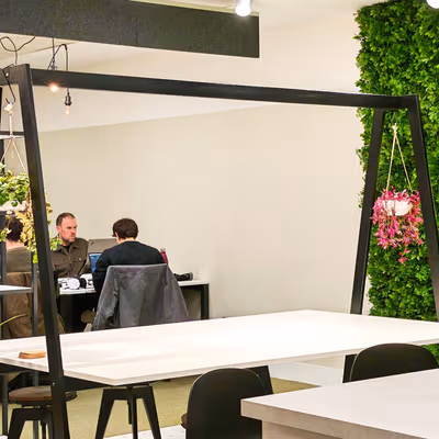 1 Riverside Way, Leeds Image 12