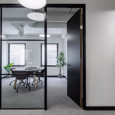 8 Gate Street, Greater London Image 2