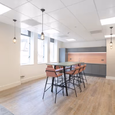 10-11 Austin Friars, London Image 3