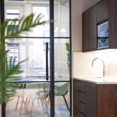 18 Woodstock Street, London Image 7