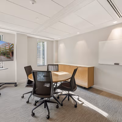 1025 Thomas Jefferson Street Northwest, Washington Image 4