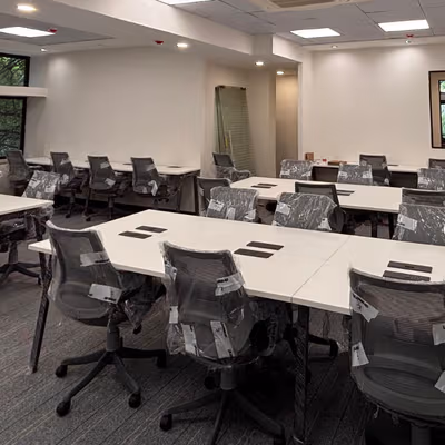 8 Community Center, New Delhi Image 9