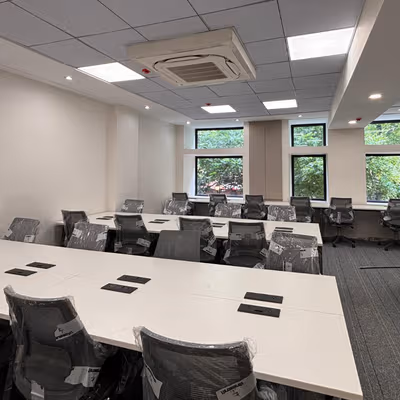 8 Community Center, New Delhi Image 4