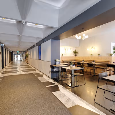 213 Miller St, Sydney Image 2