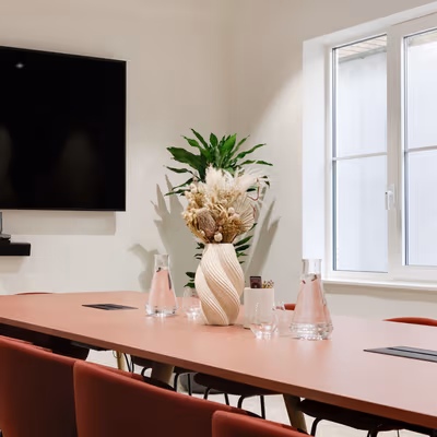 15-17 Furnival Street, Greater London Image 7