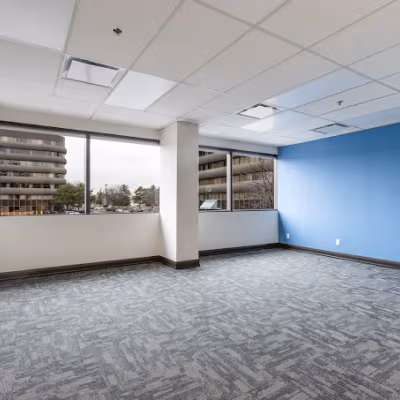 690 Dorval Dr, Oakville Image 2