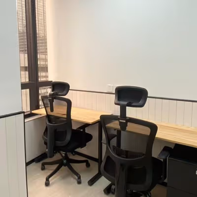 145 Hennessy Road, Wan Chai Image 1