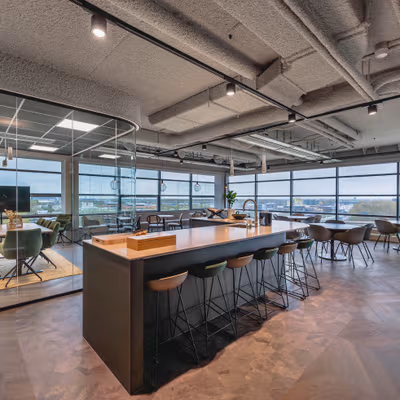 201 Joop Geesinkweg, Amsterdam Image 3