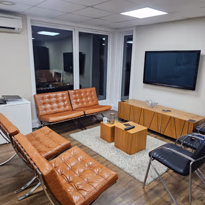 219 Hool Cl, Greater London Image 4