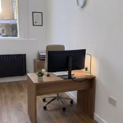 490 Holloway Road, London Image 1