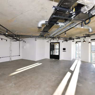 415 Wick Ln Bow, London Image 2