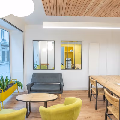 54 droite Rue Greneta, Paris Image 2