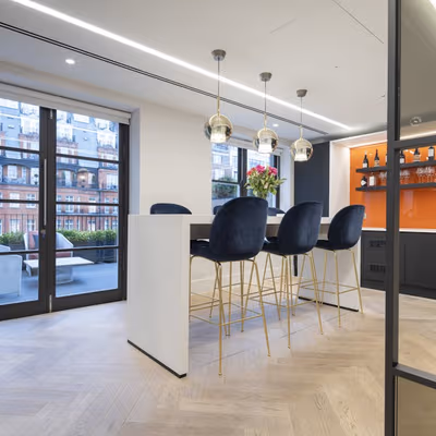 24 Grosvenor Street, Greater London Image 6