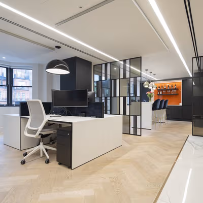 24 Grosvenor Street, Greater London Image 7