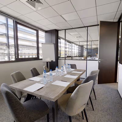 10-12 Rue Des Satellites, Le Haillan Image 4