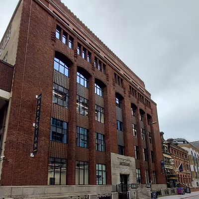 9 Prescot Street, London Image 5