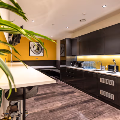50 Sloane Ave, London Image 7