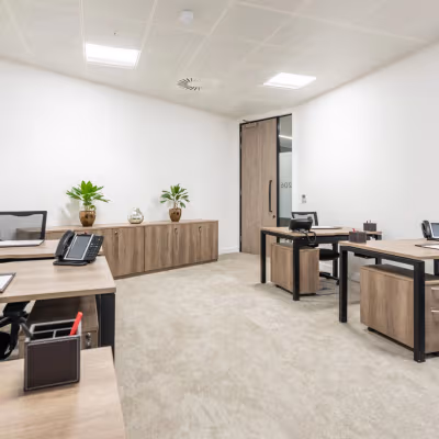 50 Sloane Ave, London Image 9