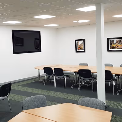 Molly Millars Close, Wokingham Image 4