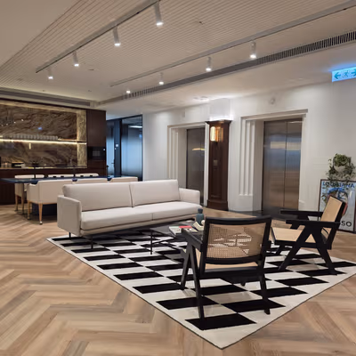 9 Queen's Road Central, Central Image 8