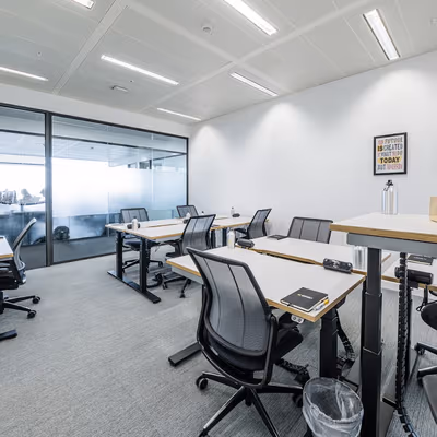 566 Chiswick High Road, Chiswick Image 1