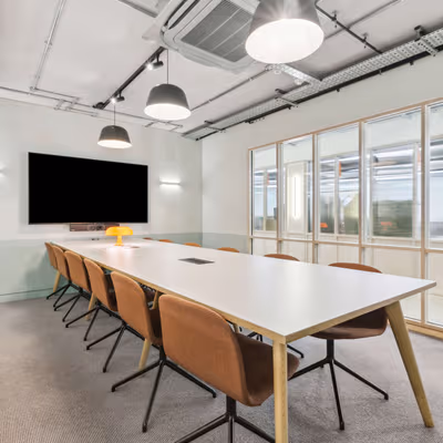 20 Fulham Broadway, Greater London Image 6