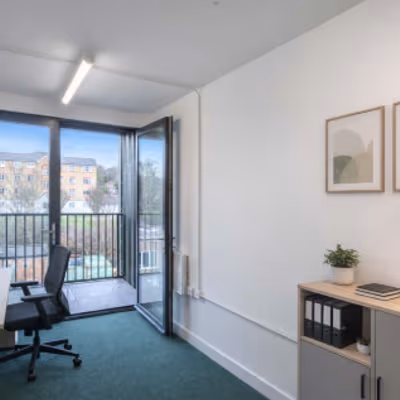 107 Lancaster Road, New Barnet London Image 2