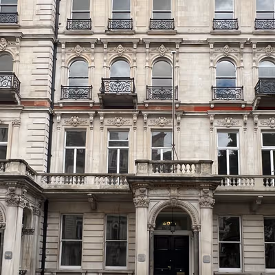 28-30 Grosvenor Gardens, Greater London Image 7