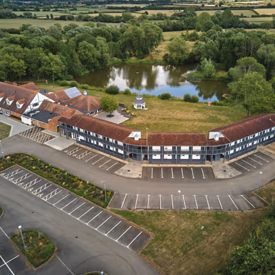 Lakehurst Park Buckingham Road, Milton Keynes Image 6