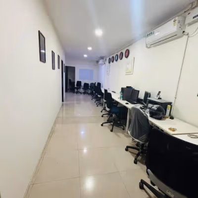 Workz Floor  Motati Meadows 103 Old Madras Rd Bennigna Halli C V Raman Nagar, Bengaluru Image 5