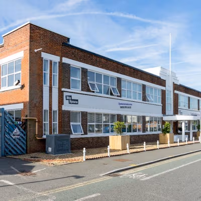 8 Lombard Road, London Image 7