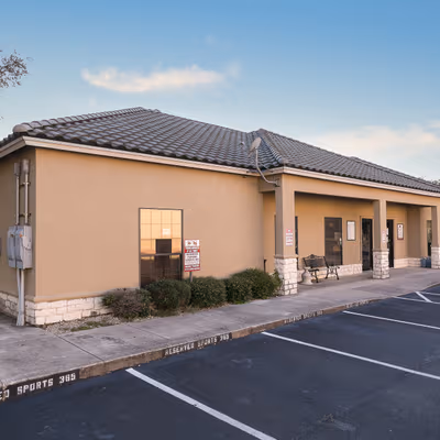 21750 Hardy Oak Boulevard, San Antonio Image 9