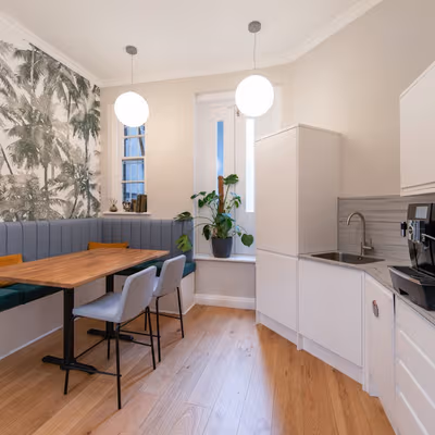 385-389 Oxford Street, Greater London Image 3